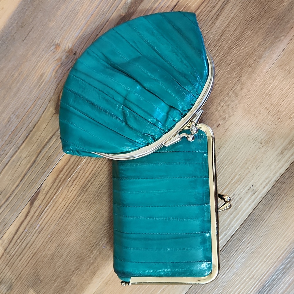 Eel skin coin purse & makeup bag, Green